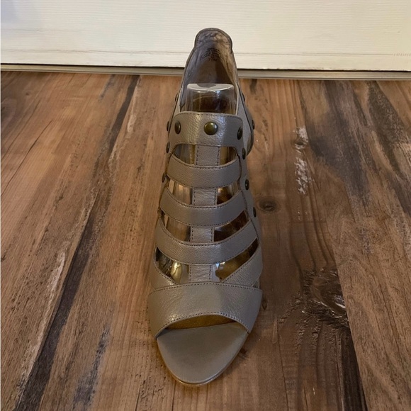 Nine West Sachar Slate Heels Leather Upper 1009 Balance Man Made Heels - Picture 8 of 12